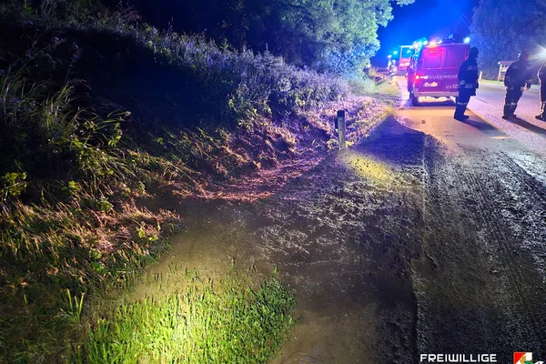 Unwettereinsatz nach Starkregen auf der B6