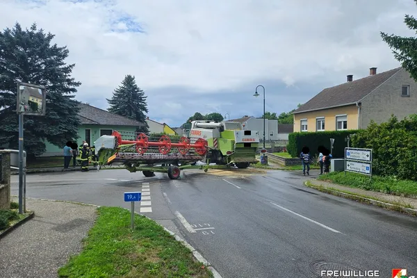 Bergung einer Arbeitsmaschine in Kleinebersdorf
